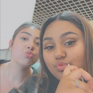 Meet your Posher, Destiny